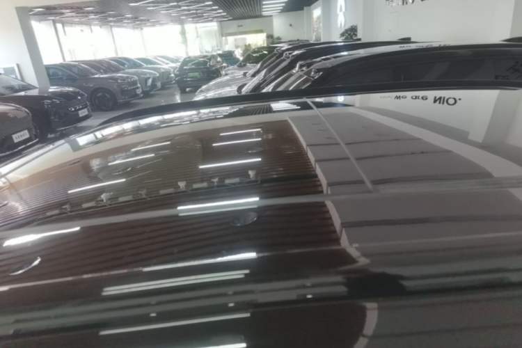 Used Nio ES6 2022 75 kWh Performance Version Roof