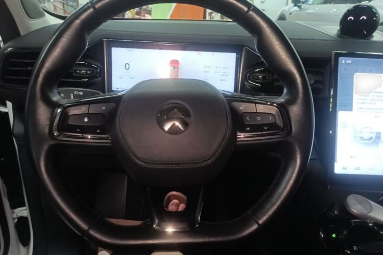 Used Nio ES6 2022 75 kWh Sport Edition Steering Wheel