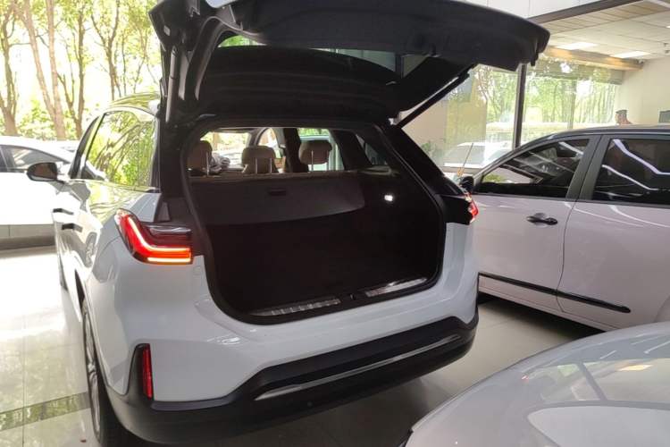 Used Nio ES6 2022 100kWh Sport Edition Trunk