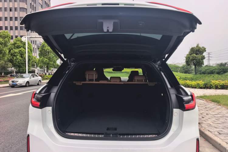 Used Nio ES6 2022 75 kWh Sport Edition Trunk