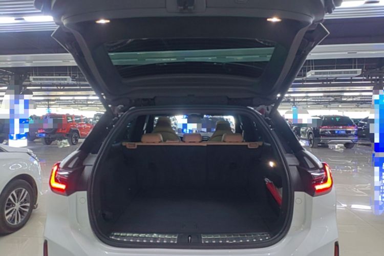 Used Nio ES6 2022 75 kWh Sport Edition Trunk