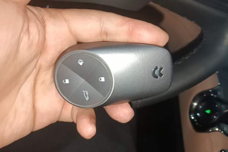 Used Nio ES6 2022 75 kWh Sport Edition Vehicle Key
