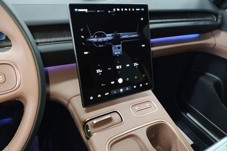 Used Nio ES6 2023 75 kWh Audio And AC Panel