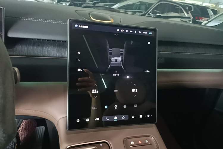 Used Nio ES6 2023 75 kWh Audio And AC Panel