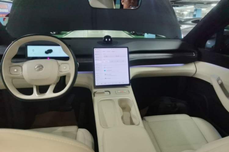 Used Nio ES6 2023 75 kWh Audio And AC Panel