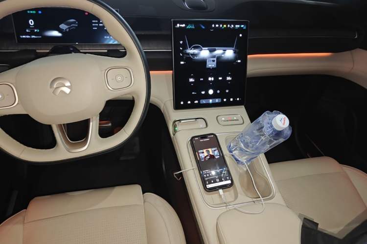 Used Nio ES6 2023 75 kWh Audio And AC Panel