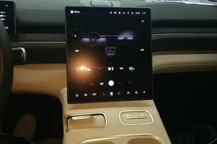 Used Nio ES6 2023 75 kWh Audio And AC Panel