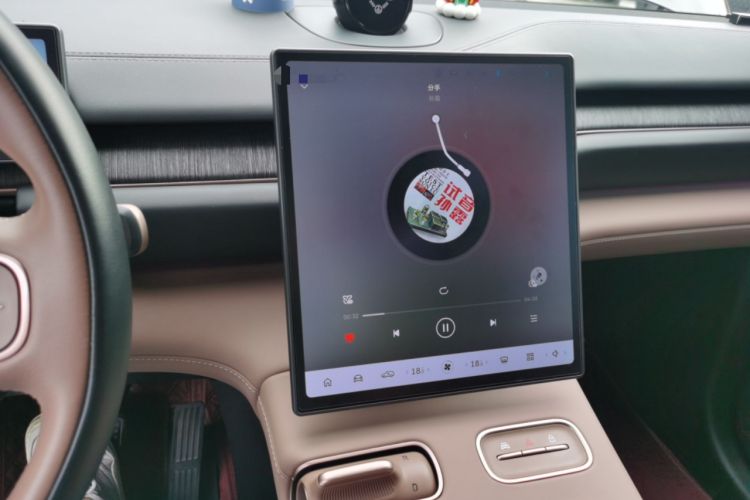 Used Nio ES6 2023 75 kWh Audio And AC Panel