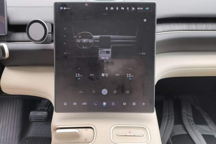 Used Nio ES6 2023 75 kWh Audio And AC Panel