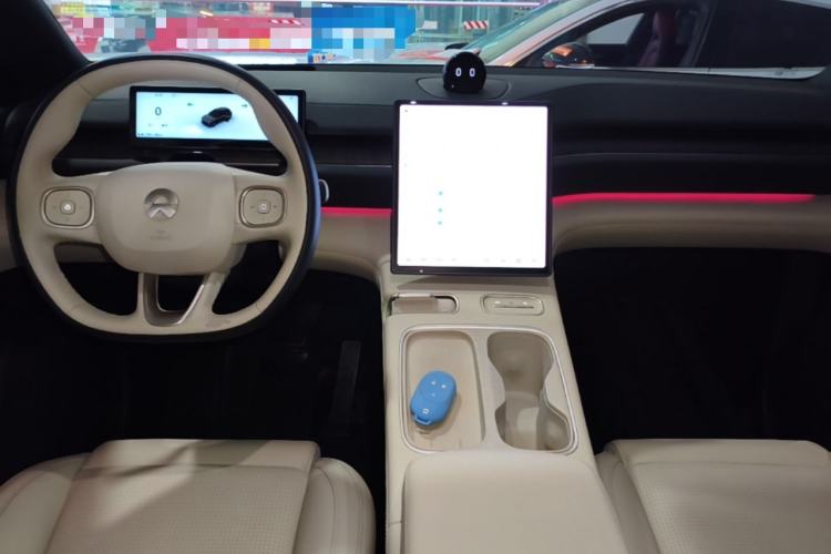 Used Nio ES6 2023 75 kWh Center Console