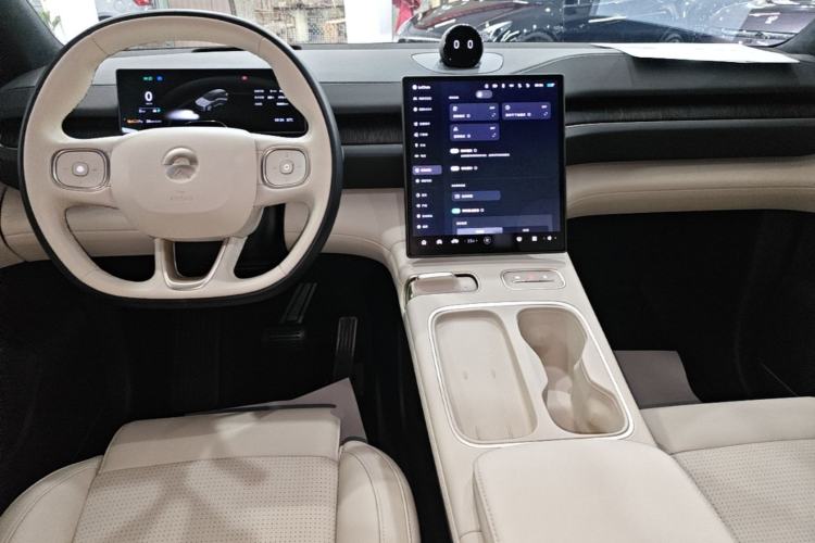 Used Nio ES6 2023 75 kWh Center Console