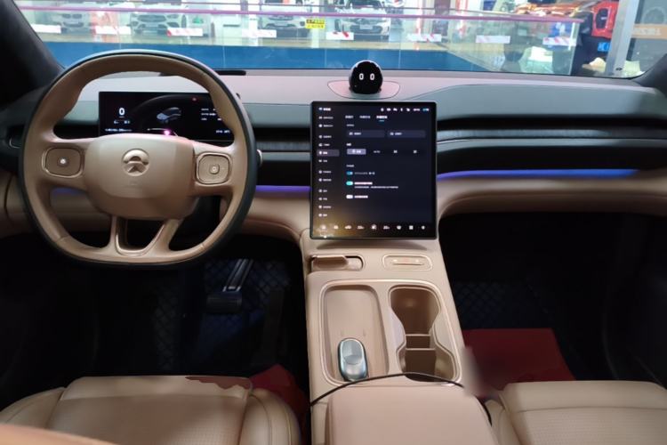 Used Nio ES6 2023 75 kWh Center Console