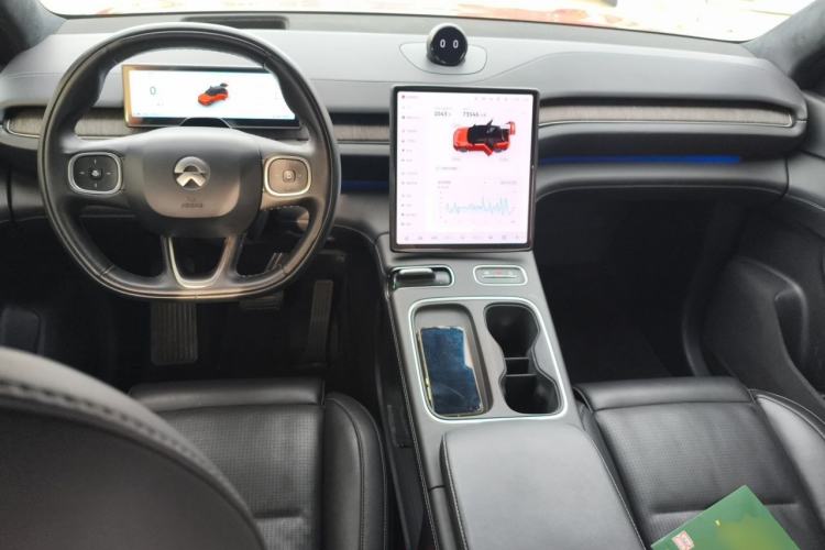 Used Nio ES6 2023 75 kWh Center Console