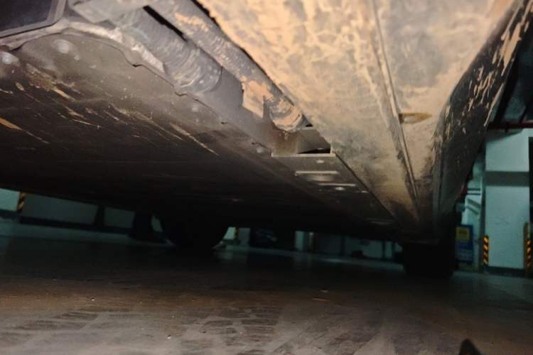 Used Nio ES6 2023 75 kWh Chassis Front Left