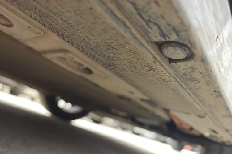 Used Nio ES6 2023 75 kWh Chassis Front Right