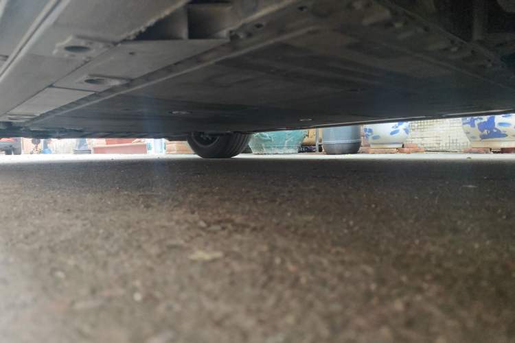Used Nio ES6 2023 75 kWh Chassis Rear Left