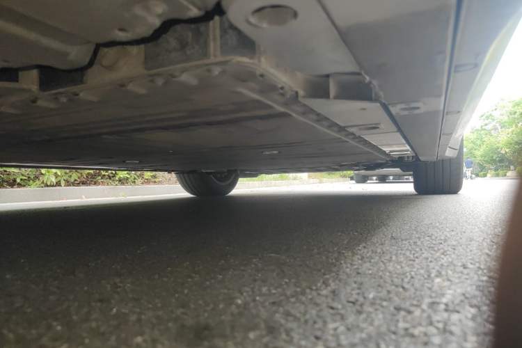 Used Nio ES6 2023 75 kWh Chassis Rear Right