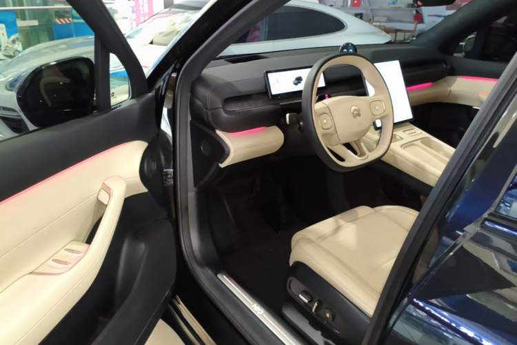 Used Nio ES6 2023 75 kWh Driver Seat