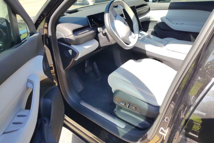 Used Nio ES6 2023 75 kWh Driver Seat