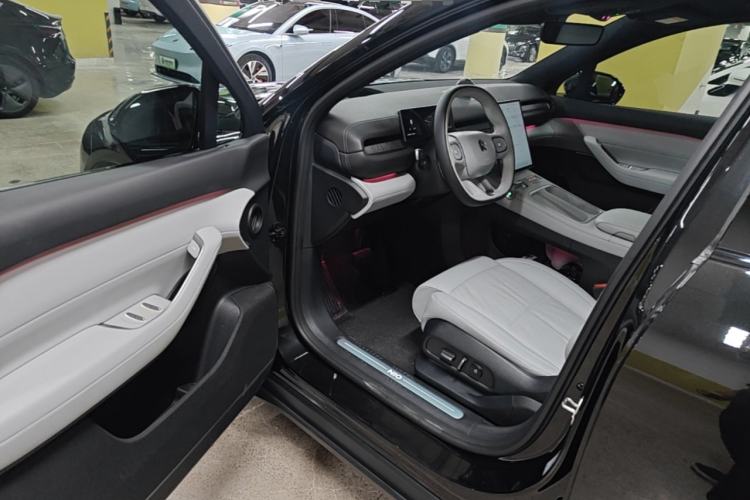 Used Nio ES6 2023 75 kWh Driver Seat