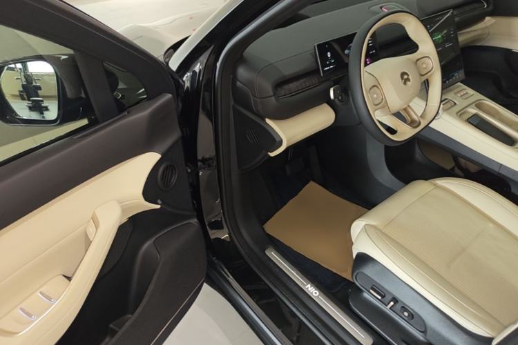 Used Nio ES6 2023 75 kWh Driver Seat