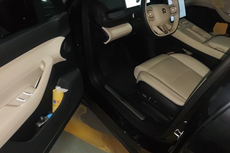 Used Nio ES6 2023 75 kWh Driver Seat