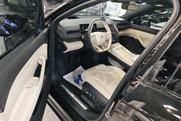 Used Nio ES6 2023 75 kWh Driver Seat