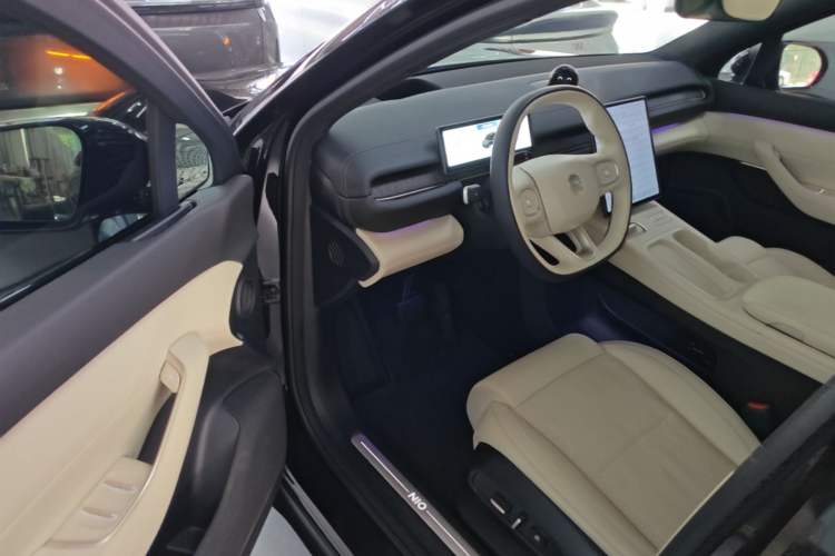 Used Nio ES6 2023 75 kWh Driver Seat