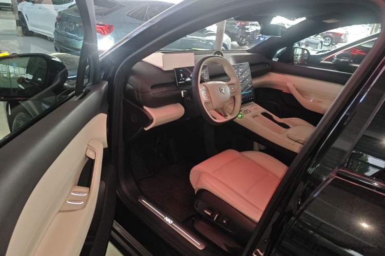 Used Nio ES6 2023 75 kWh Driver Seat