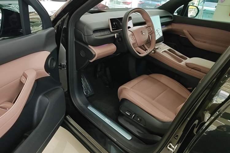 Used Nio ES6 2023 75 kWh Driver Seat