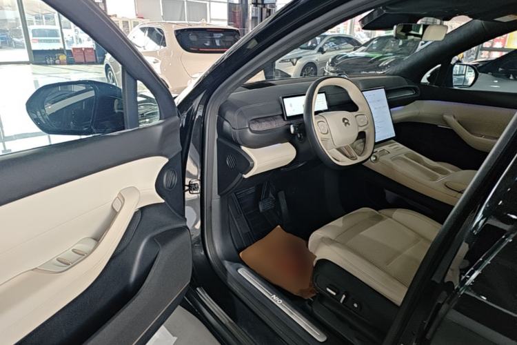 Used Nio ES6 2023 75 kWh Driver Seat