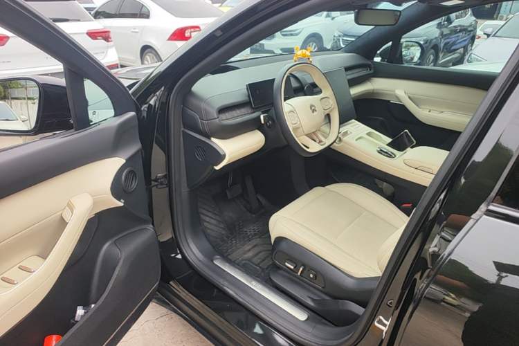 Used Nio ES6 2023 75 kWh Driver Seat