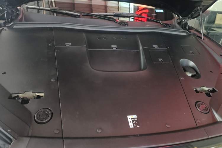 Used Nio ES6 2023 75 kWh Engine Bay