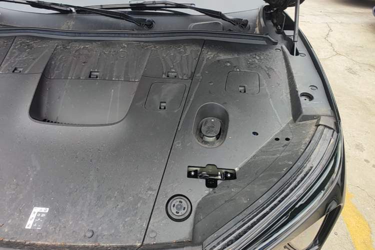 Used Nio ES6 2023 75 kWh Engine Bay Left