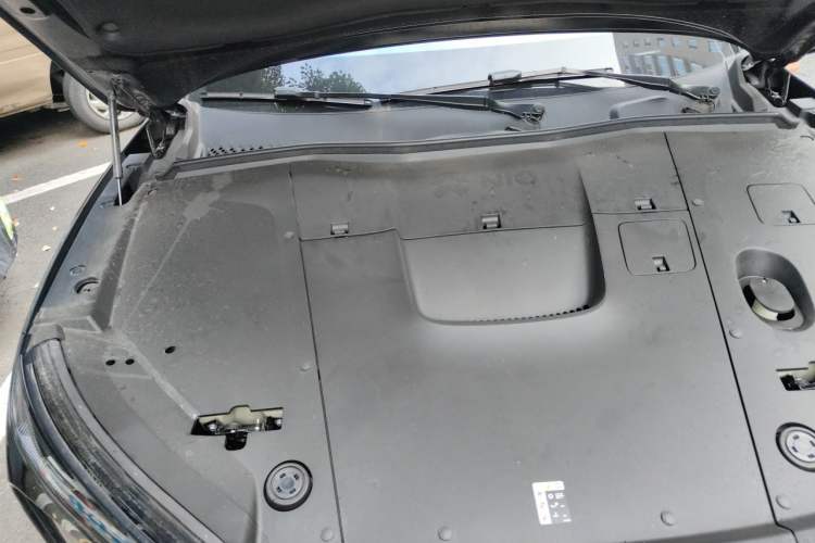 Used Nio ES6 2023 75 kWh Engine Bay Right