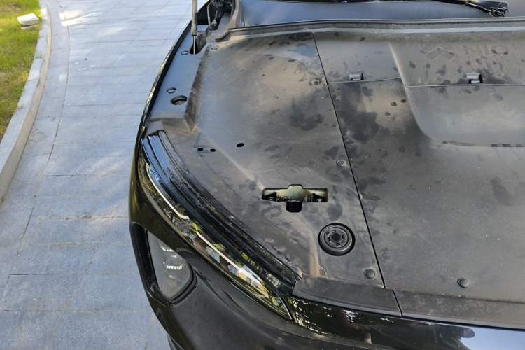 Used Nio ES6 2023 75 kWh Engine Bay Right
