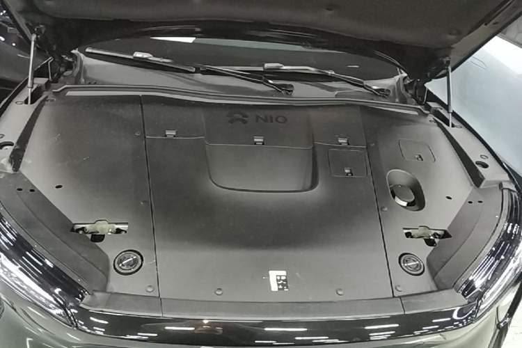 Used Nio ES6 2023 75 kWh Engine Bay