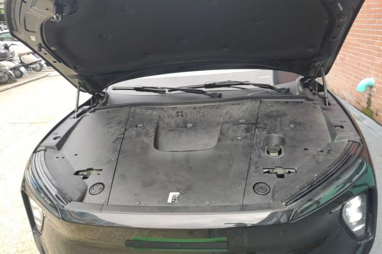 Used Nio ES6 2023 75 kWh Engine Bay