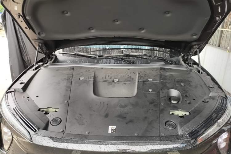 Used Nio ES6 2023 75 kWh Engine Bay