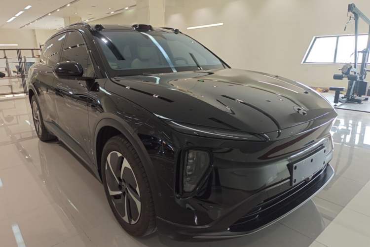 Used Nio ES6 2023 75 kWh Exterior 1