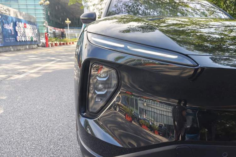 Used Nio ES6 2023 75 kWh Exterior 10