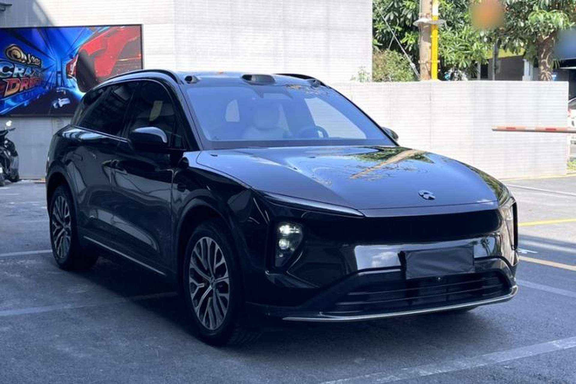 Used Nio ES6 2023 75 kWh Exterior 11