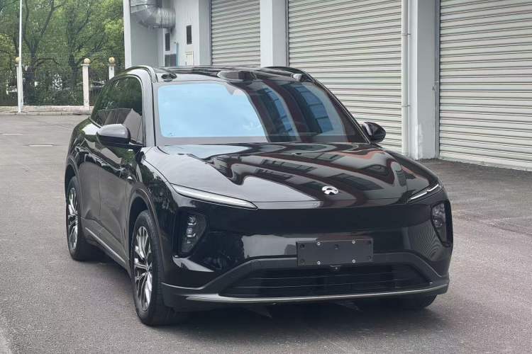 Used Nio ES6 2023 75 kWh Exterior 2