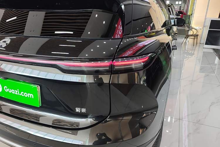 Used Nio ES6 2023 75 kWh Exterior 3