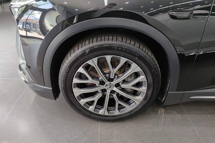 Used Nio ES6 2023 75 kWh Exterior 4