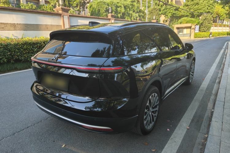 Used Nio ES6 2023 75 kWh Exterior 4