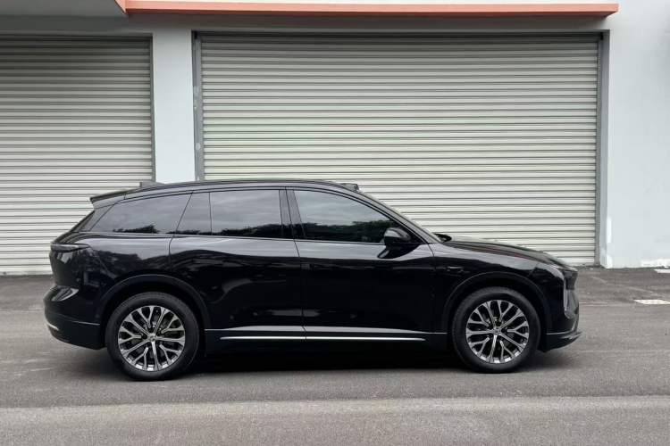 Used Nio ES6 2023 75 kWh Exterior 4