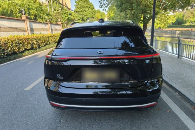Used Nio ES6 2023 75 kWh Exterior 9