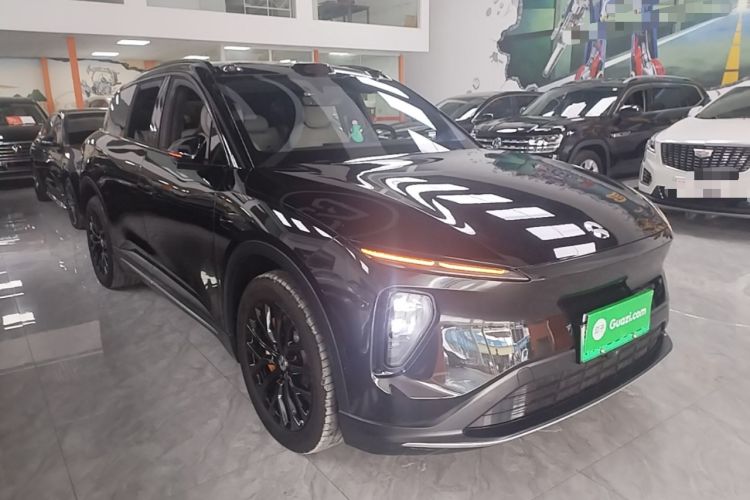 Used Nio ES6 2023 75 kWh Front Right 45 Deg