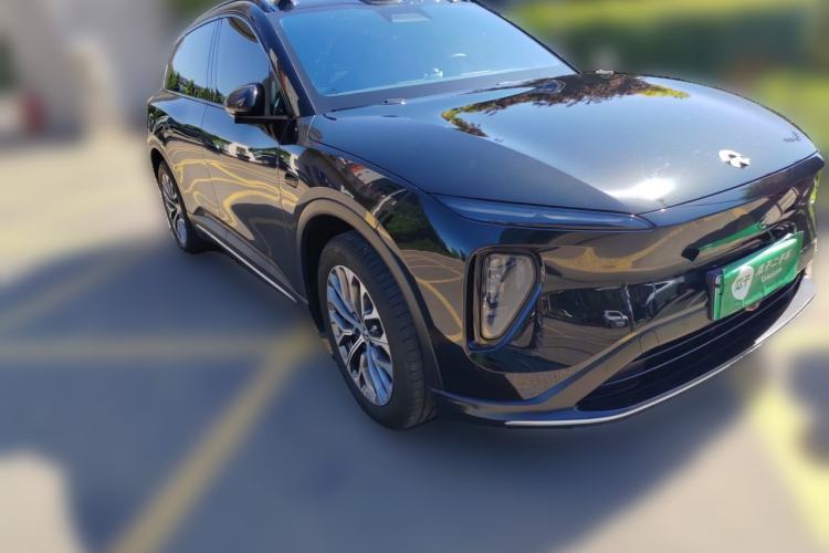 Used Nio ES6 2023 75 kWh Front Right 45 Deg